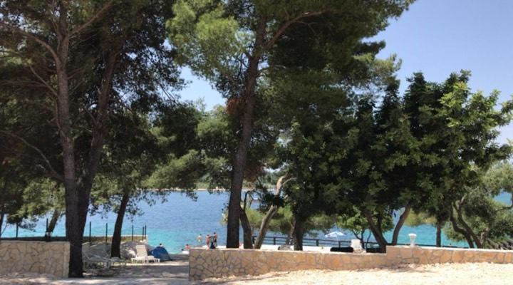 Apartments Villa Macola Trogir Exterior photo