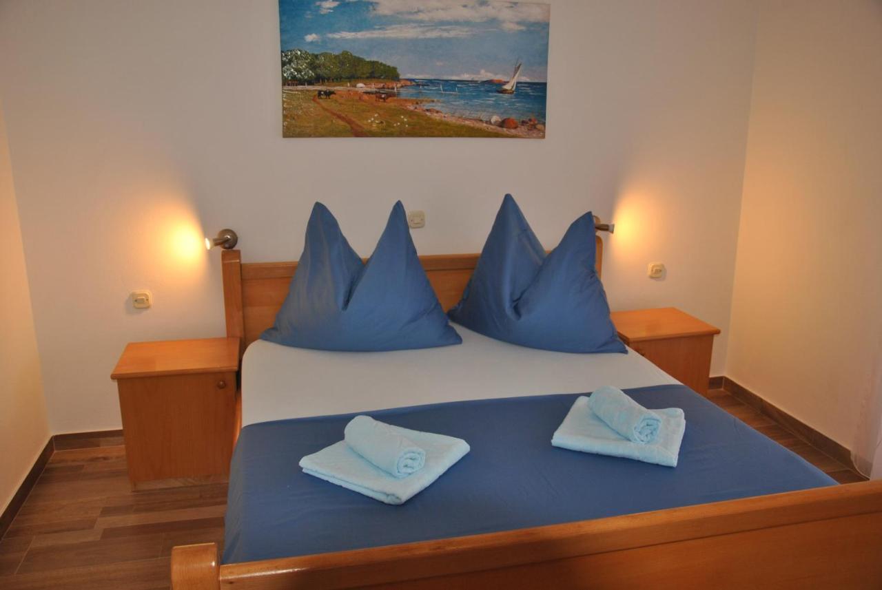 Apartments Villa Macola Trogir Exterior photo